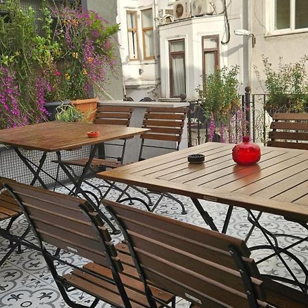 Taksim Suite Istanbul Exterior photo