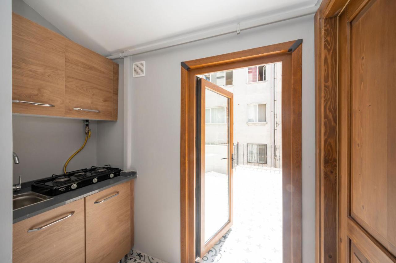Taksim Suite Istanbul Exterior photo