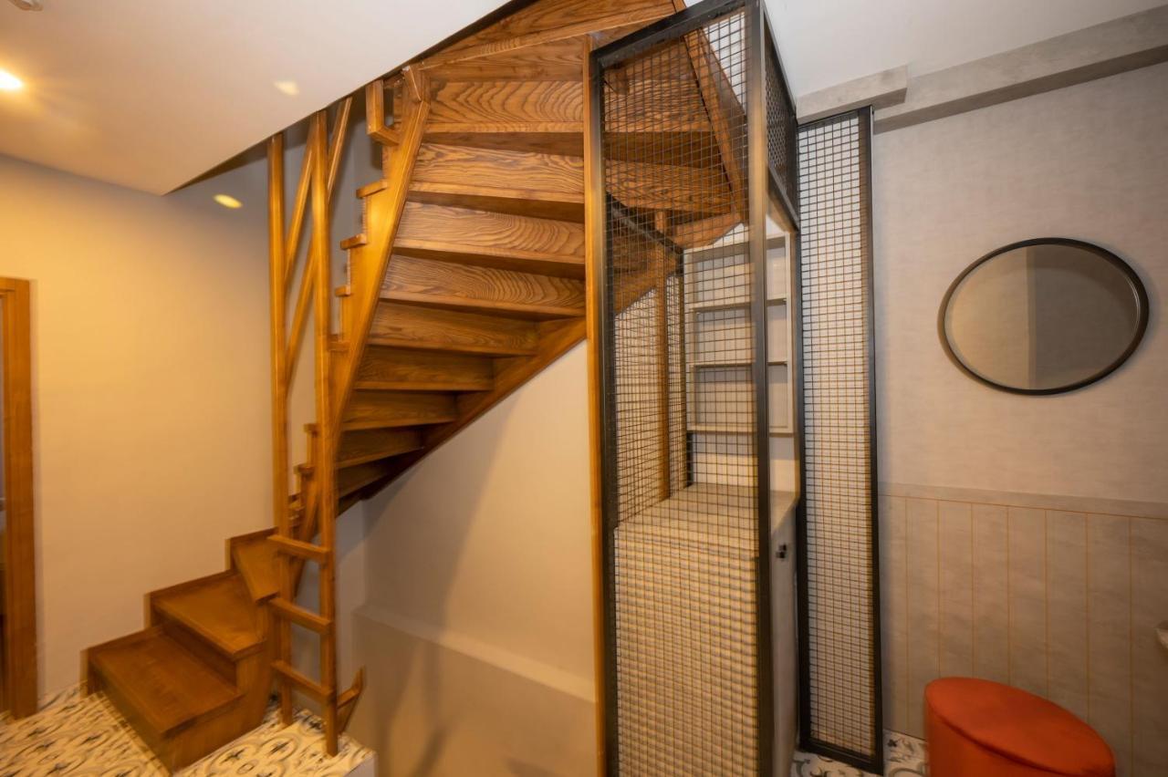 Taksim Suite Istanbul Exterior photo